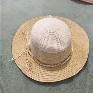 Amici Accessories Hat